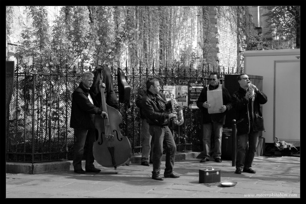 Paris Seni Seviyorum