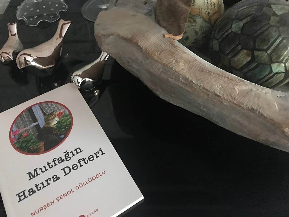 Mutfağın Hatıra Defteri- Leylak Dalı